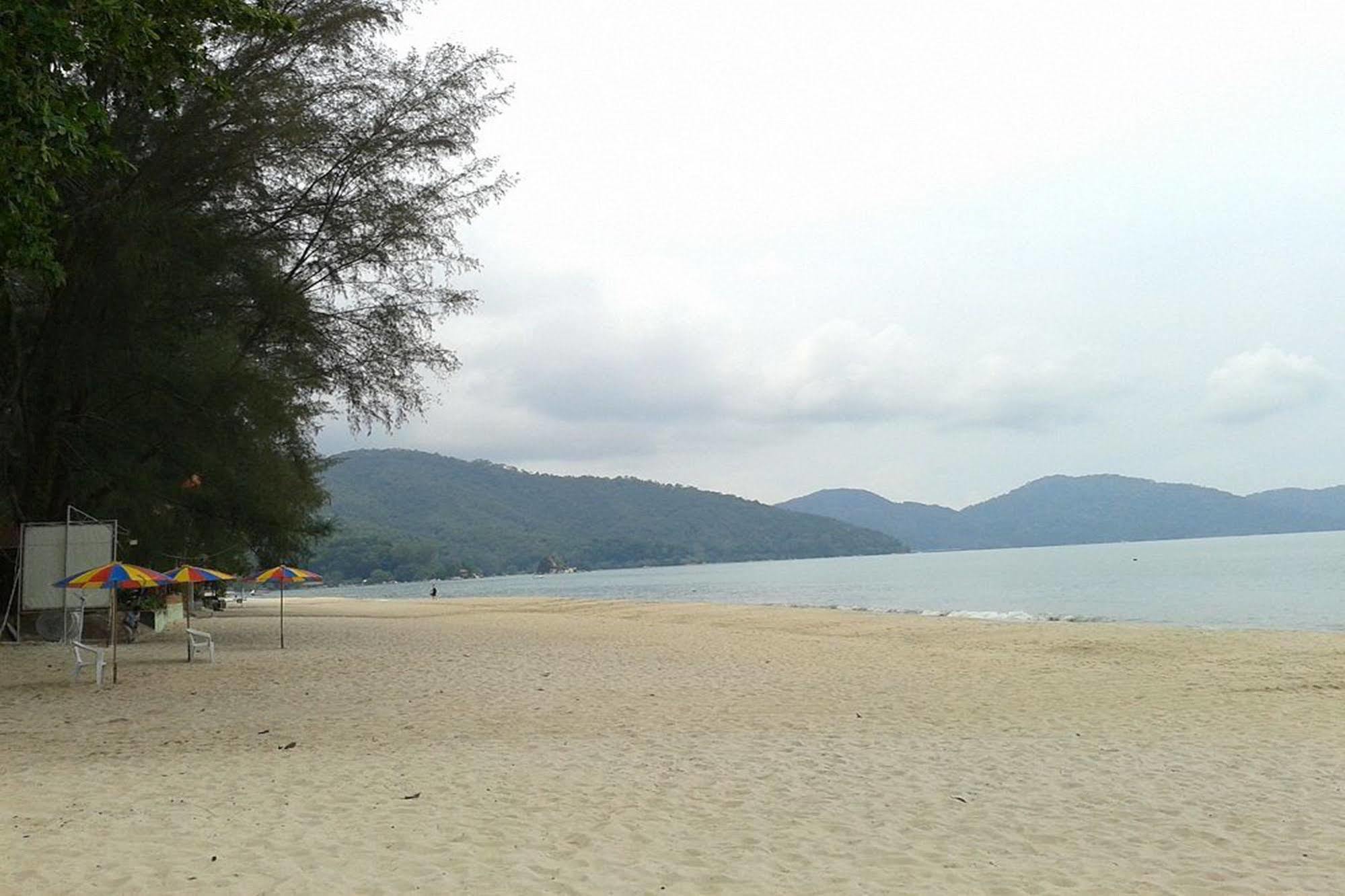 Baba'S Guest House By The Sea Batu Ferringhi Exterior foto